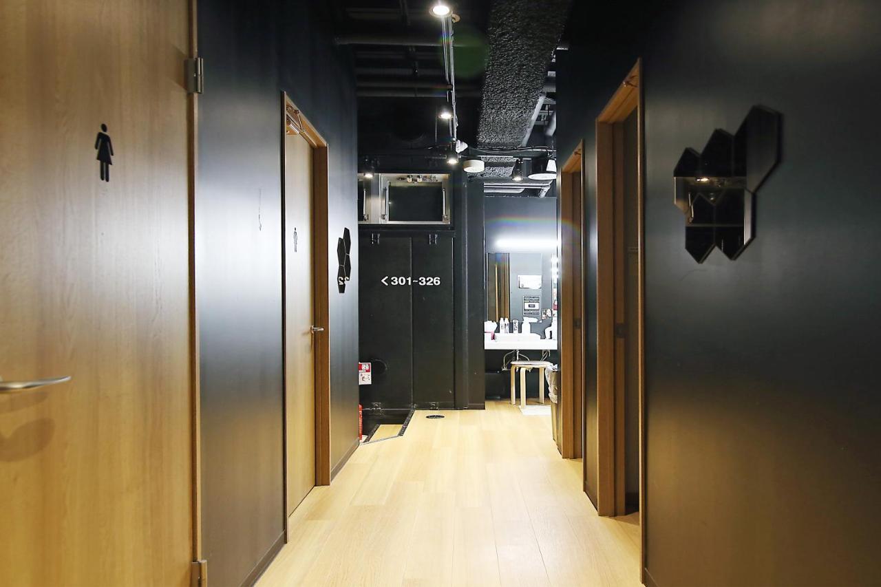 Capsule Hotel Transit Shinjuku - Tokyo — Foto 3